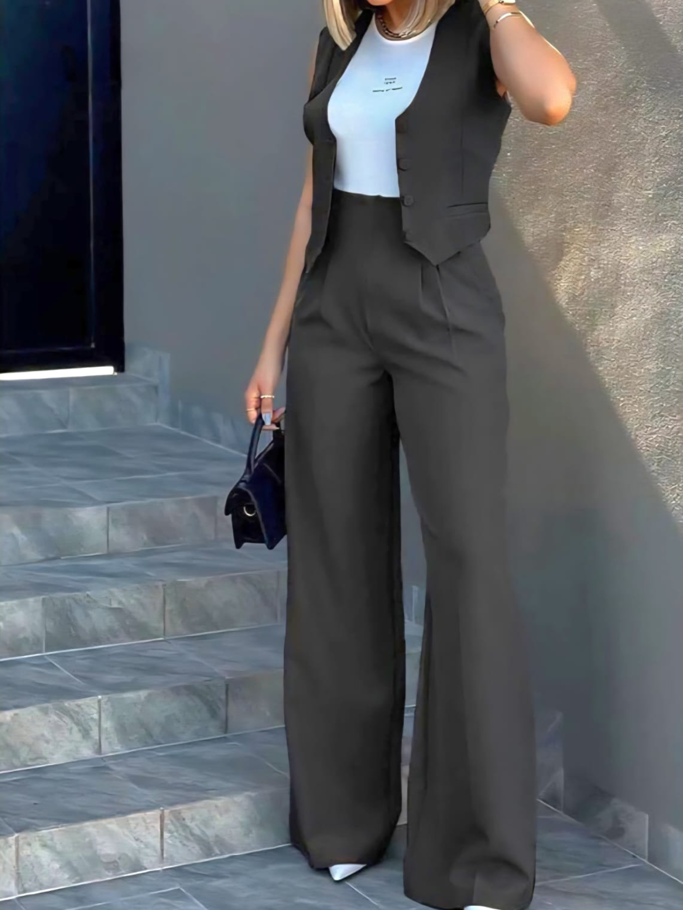 Conjunto Less